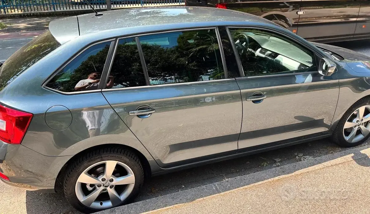 Usata Skoda Rapid 90 CV (66 kW) 2016 Grigio Utilitaria