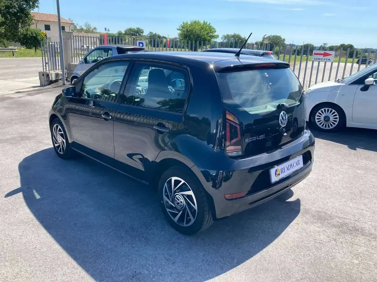 Usata VW up! Move 68 CV (50 kW) 2019 Nero Utilitaria