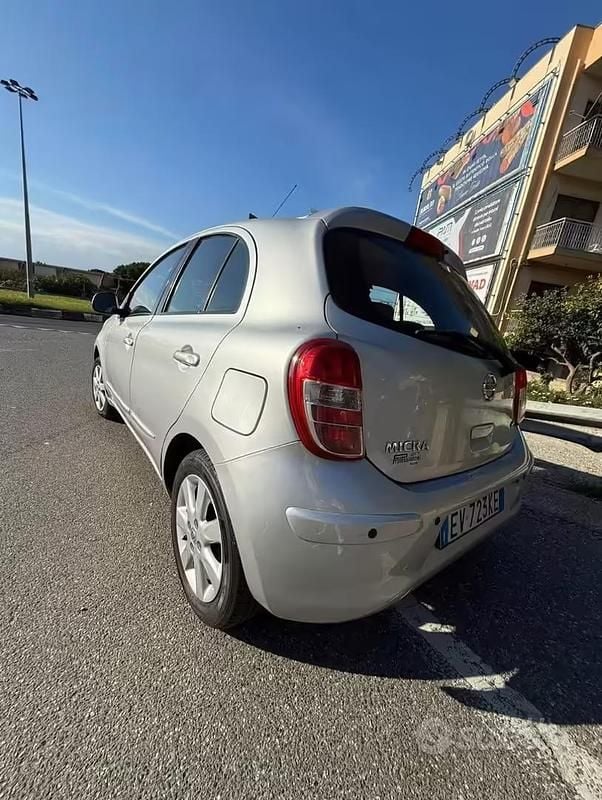 Usata Nissan Micra 2012 Grigio Utilitaria