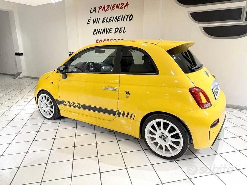Usata Abarth 595 Pista 160 CV (117 kW) 2018 Giallo Utilitaria