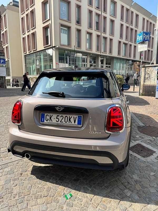 Usata Mini Cooper 136 CV (100 kW) 2022 Argento Utilitaria
