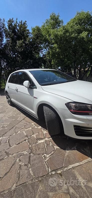 Usata VW Golf VII GTI 230 CV (169 kW) 2014 Bianco Berlina