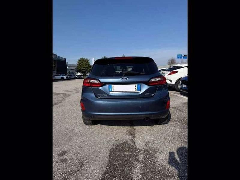 Usata Ford Fiesta Titanium 124 CV (91 kW) 2024 Blu metallizzato Utilitaria