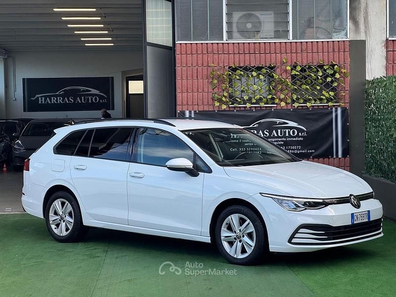 Usata VW Golf VIII Style 116 CV (85 kW) 2023 Bianco Station wagon