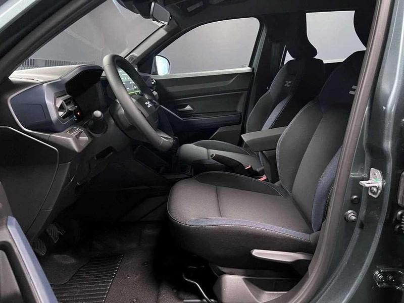 Nuova Dacia Duster Expression 131 CV (96 kW) 2025 Verde SUV