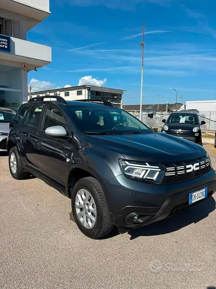 Usata Dacia Duster Expression 116 CV (85 kW) 2023 Grigio SUV
