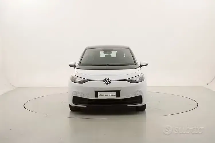 Usata VW ID.3 Pro Performance 69 kW (95 CV) 2023 Bianco Utilitaria