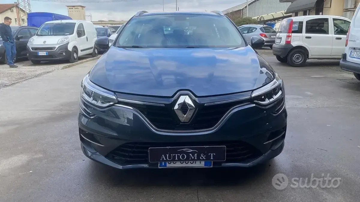 Usata Renault Mégane GrandTour Business 116 CV (85 kW) 2020 Grigio Station wagon