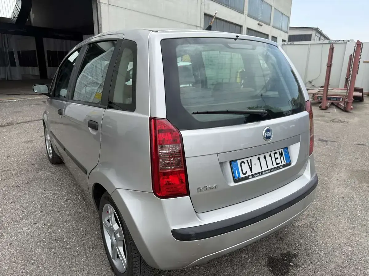Usata Fiat Idea 95 CV (69 kW) 2005 Other Monovolume