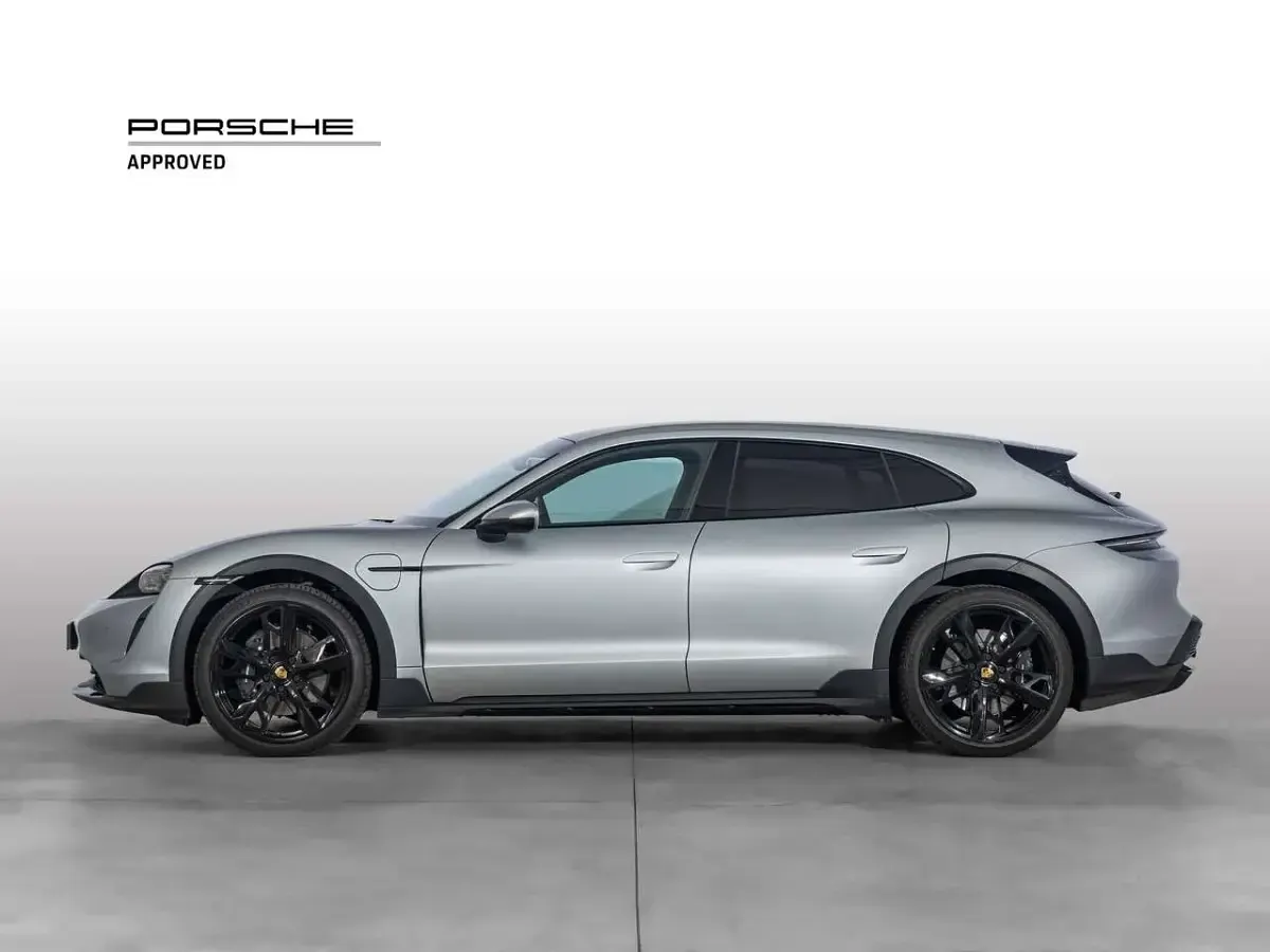 Usata Porsche Taycan Cross Turismo 350 kW (476 CV) 2023 Argento Station wagon
