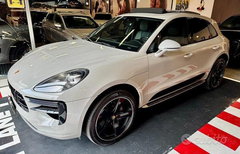 Grigio Usata 2021 Porsche Macan SUV | 57.000 € (Buon prezzo) - Immagine 1/4