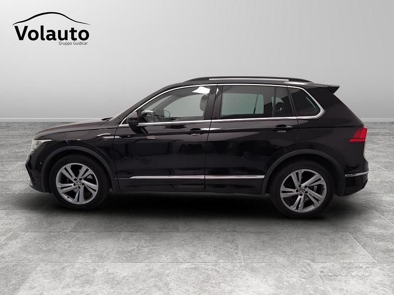 Usata VW Tiguan R-line 150 CV (110 kW) 2022 Grigio SUV