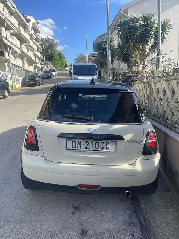 Usata Mini Cooper D Pepper 109 CV (80 kW) 2008 Utilitaria