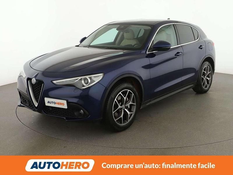 Usata Alfa Romeo Stelvio Executive 209 CV (153 kW) 2018 Blu/azzurro SUV