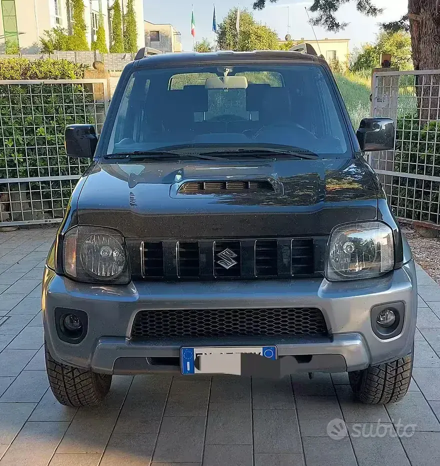 Usata Suzuki Jimny 85 CV (62 kW) 2018 Nero SUV