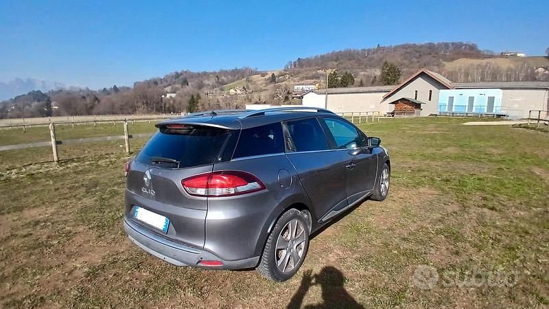 Usata Renault Clio GrandTour 120 CV (88 kW) 2016 Grigio Station wagon