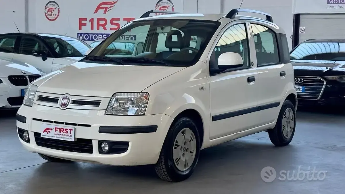 Usata Fiat Panda Dynamic 60 CV (44 kW) 2012 Bianco Utilitaria