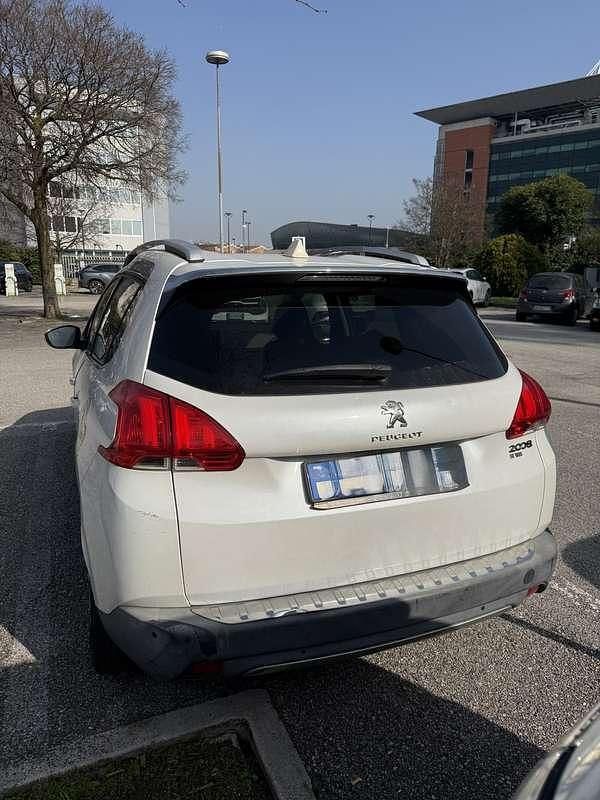 Usata Peugeot 2008 Allure 92 CV (67 kW) 2013 SUV