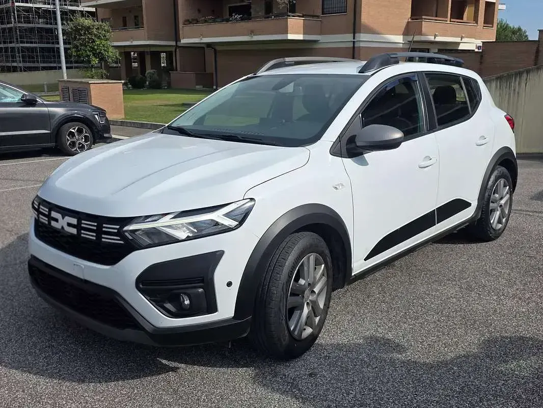 Usata Dacia Sandero Stepway 90 CV (66 kW) 2023 Bianco Berlina