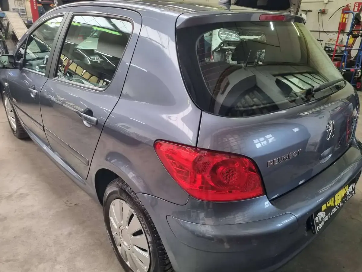Usata Peugeot 307 109 CV (80 kW) 2007 Grigio Berlina