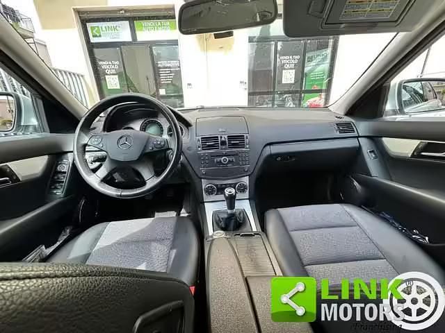 Usata Mercedes C220 170 CV (125 kW) 2007 Argento Berlina