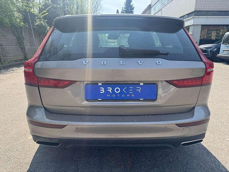 Usata Volvo V60 CC Business Edition 190 CV (139 kW) 2020 Grigio Station wagon