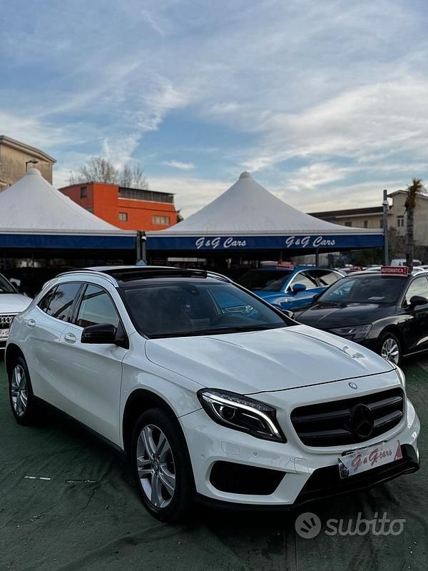 Usata Mercedes GLA200 Premium 136 CV (100 kW) 2016 Bianco SUV