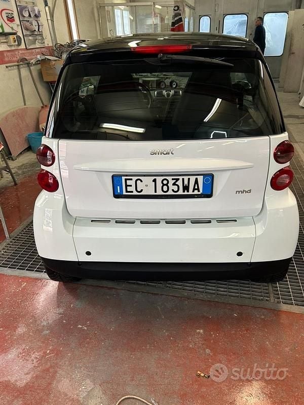 Usata Smart ForTwo Coupé 71 CV (52 kW) 2010 Bianco Coupé