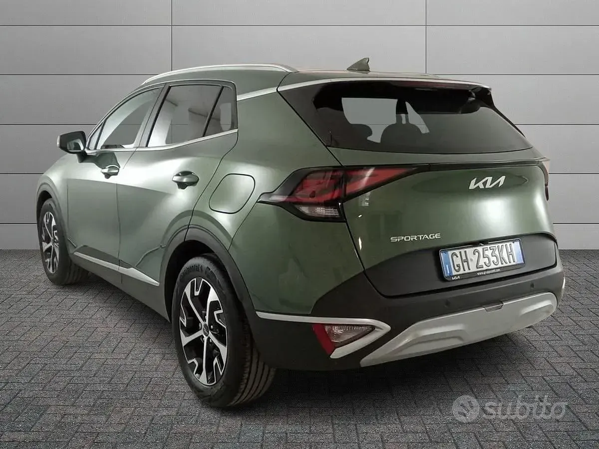 Usata Kia Sportage Style 150 CV (110 kW) 2022 Verde SUV