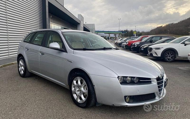 Usata Alfa Romeo 159 Progression 150 CV (110 kW) 2009 Grigio Station wagon