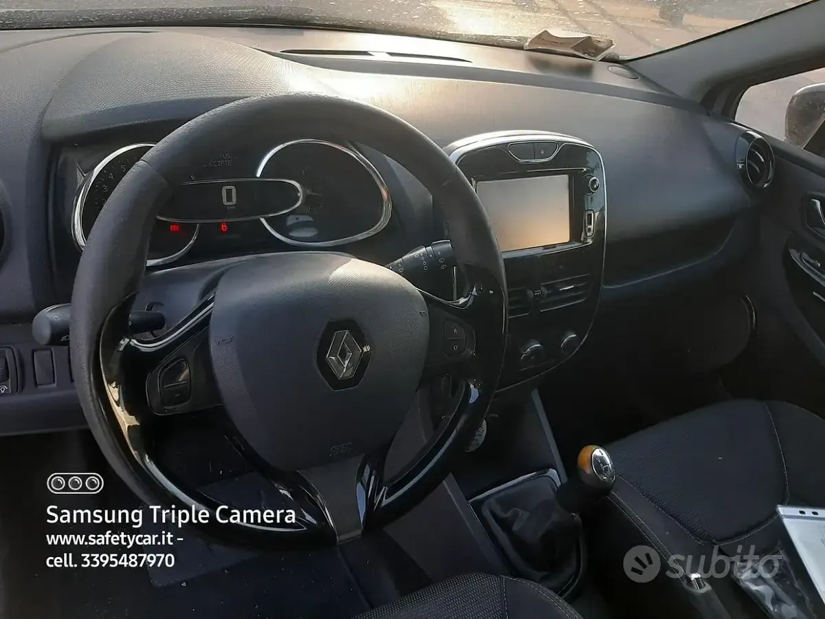 Usata Renault Clio IV 73 CV (53 kW) 2015 Grigio Berlina