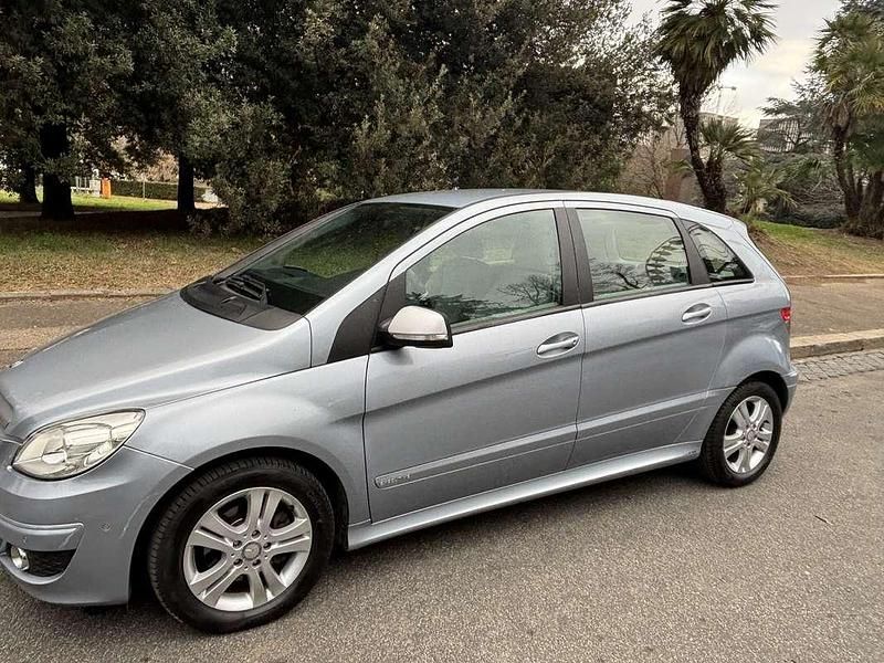 Usata Mercedes B180 109 CV (80 kW) 2010 Monovolume