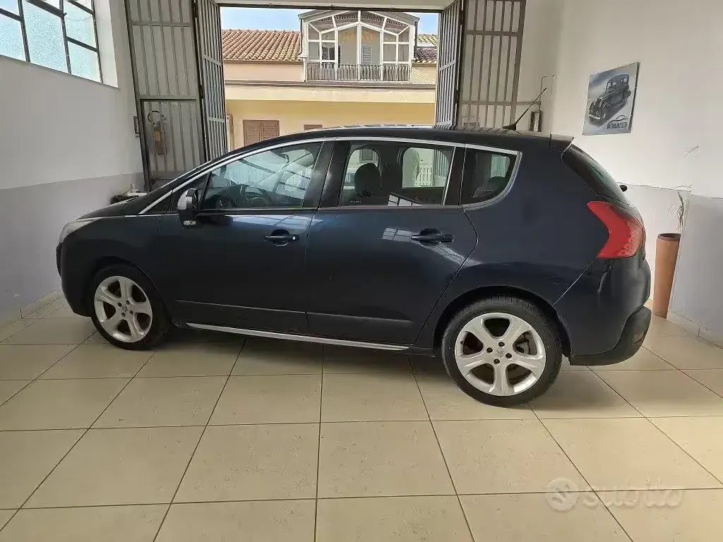 Usata Peugeot 3008 111 CV (81 kW) 2011 Blu Station wagon