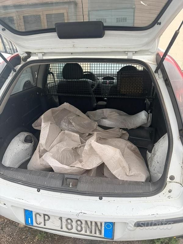 Occasion Opel Corsavan 50 ch (36 kW) 2005 Blanc Citadine