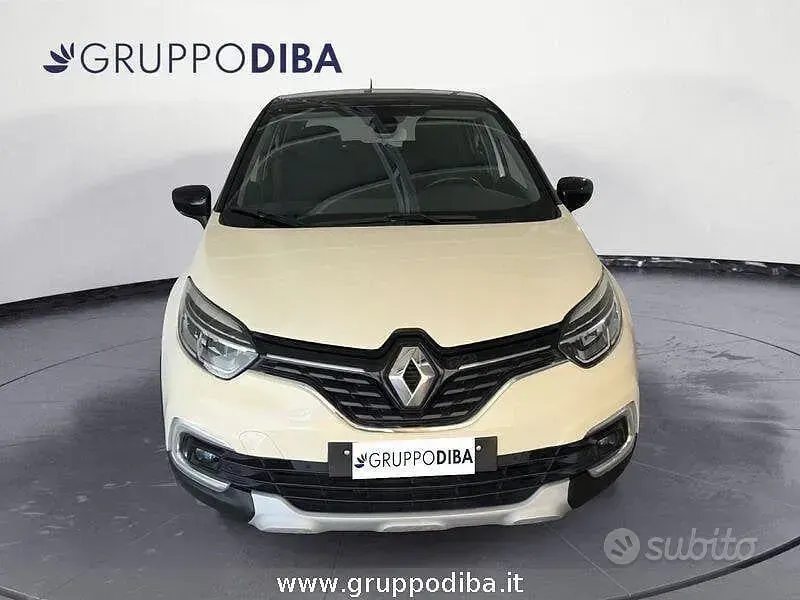 Occasion Renault Captur Zen 90 ch (66 kW) 2017 Beige SUV