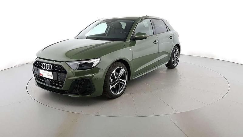 Verde distretto metallizzato Usata 2025 Audi A1 Sportback S-Line Due volumi | 29.800 € (Cara) - Immagine 1/4