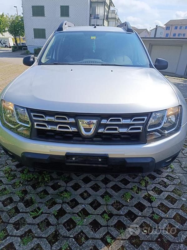 Usata Dacia Duster 109 CV (80 kW) 2017 Grigio SUV