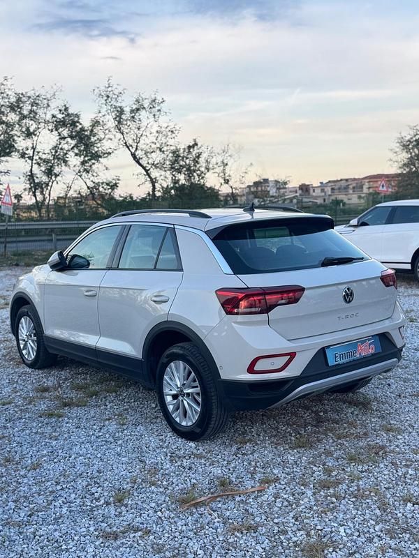 Usata VW T-Roc Style 150 CV (110 kW) 2023 Beige SUV