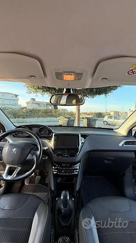 Usata Peugeot 2008 2017 Grigio SUV