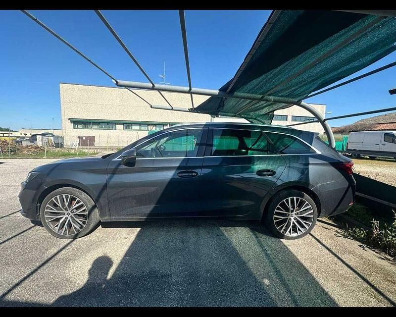 Usata Seat Leon XCELLENCE 150 CV (110 kW) 2021 Argento Station wagon