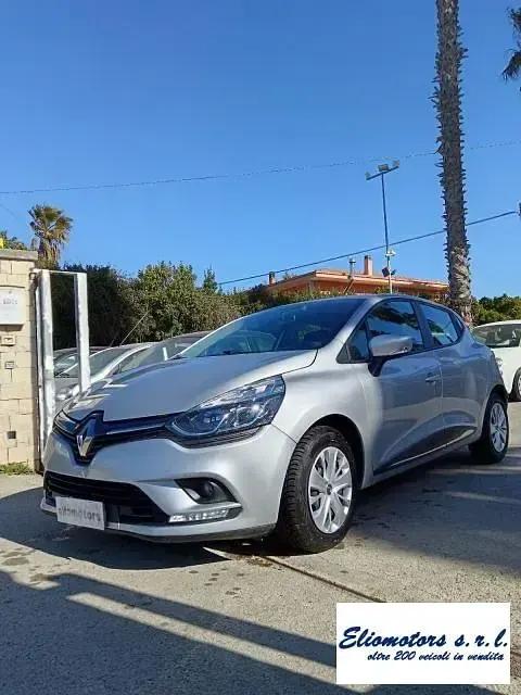 Usata Renault Clio Business 76 CV (55 kW) 2019 Argento