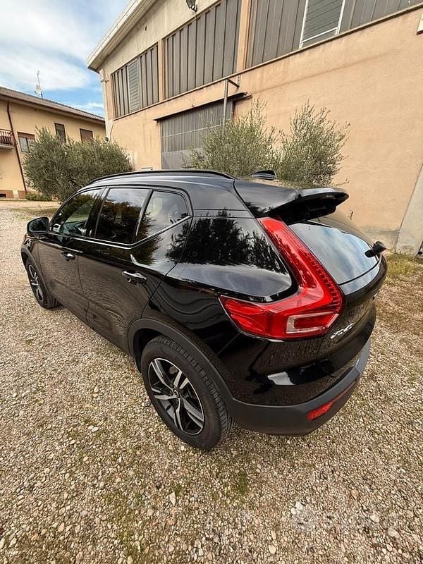 Usata 2021 Volvo XC40 R-Design SUV | 24.000 € - Immagine 1/3