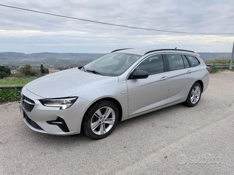Usata Opel Insignia Business 122 CV (89 kW) 2021 Argento Station wagon