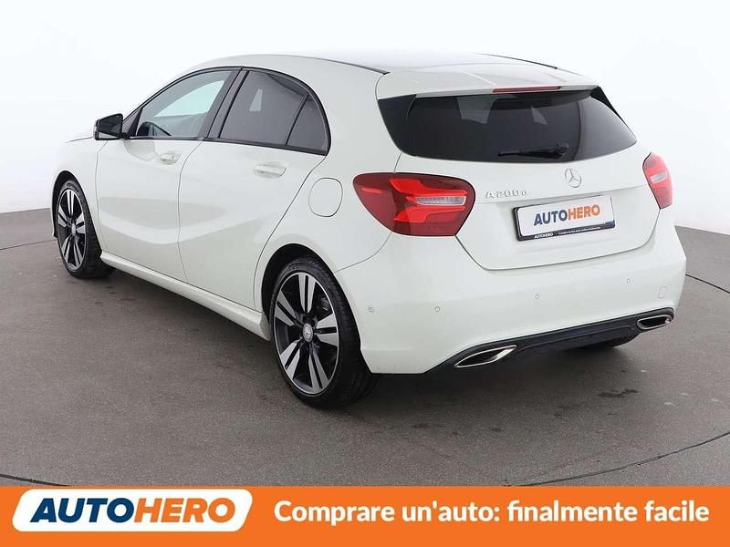 Usata Mercedes A200 136 CV (100 kW) 2017 Bianco Berlina