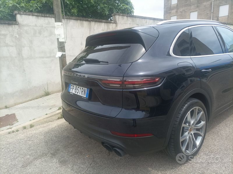 Usata Porsche Cayenne 350 CV (257 kW) 2018 Blu SUV