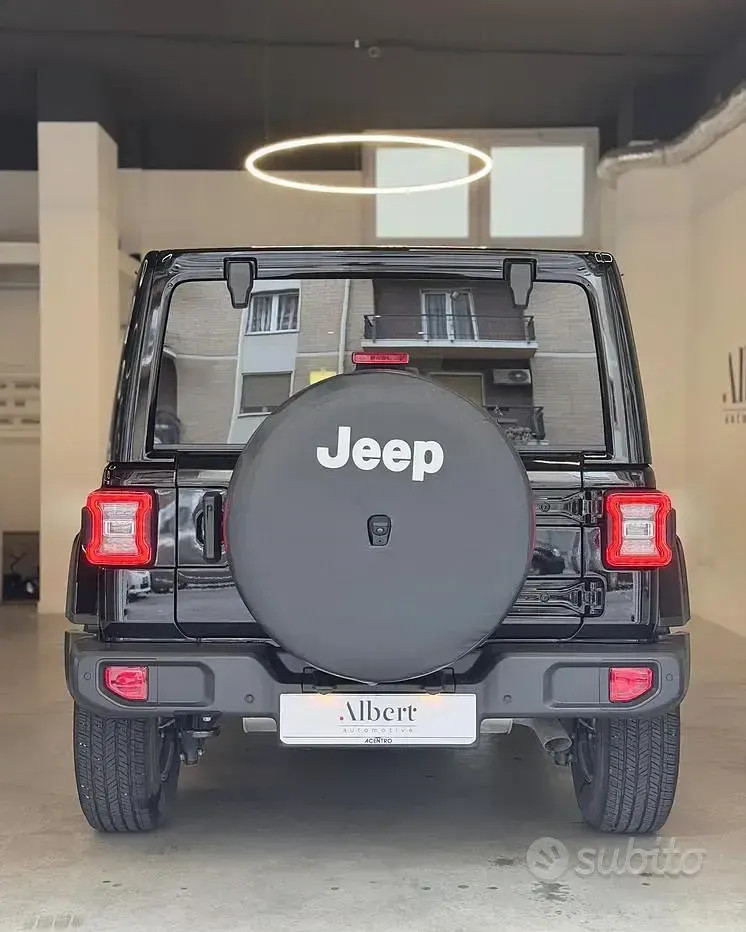 Usata Jeep Wrangler Unlimited Sahara 272 CV (200 kW) 2024 Nero SUV