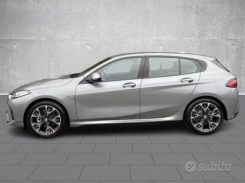 Usata BMW 120 M Sport 156 CV (114 kW) 2025 Grigio Utilitaria
