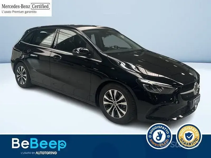 Usata Mercedes B180 Advanced 116 CV (85 kW) 2023 Nero metallizzato Utilitaria