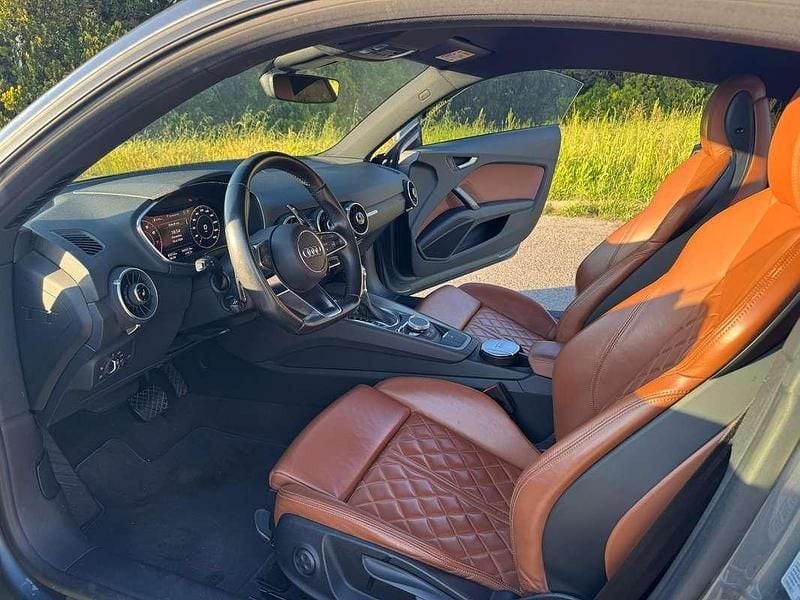 Second-hand Audi TT Ambiente 230 CP (169 kW) 2016 Gri Coupe