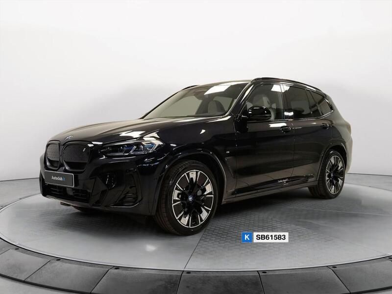 Carbon black / metallizzato Usata 2024 BMW iX3 Impressive SUV | 52.500 € - Immagine 1/4